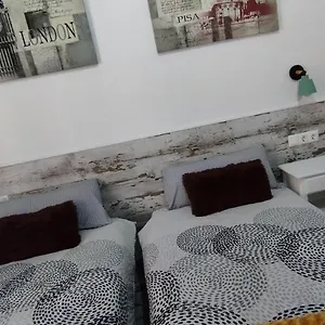 apartment-fira-bcn-camp-nou.top-hotels-tarragona.com/